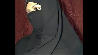 Haleema Al-Beydoun'S Webcam Session On Www.Xxxcams.5v.Pl