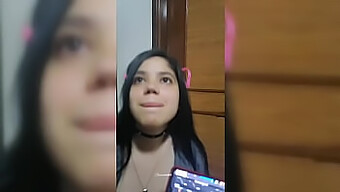 Argent, Baise Et Plaisir: La Vidéo Virale D'Une Adolescente Colombienne