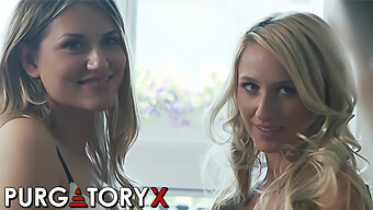 Busty Blonde Misha Mynx Og Hennes Partner Vanessa I En Vill Trekant