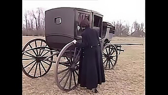 Μωρό Με Τατουάζ Γεμίζει Με Σκληρό Σεξ Σε Ένα Buggy!