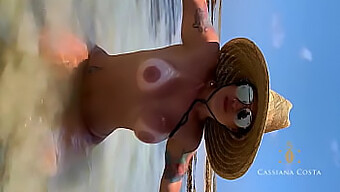 La Rubia Milf Recibe Sexo Oral Y Penetración En La Playa. ¡no Te Pierdas Esta Escena Caliente!